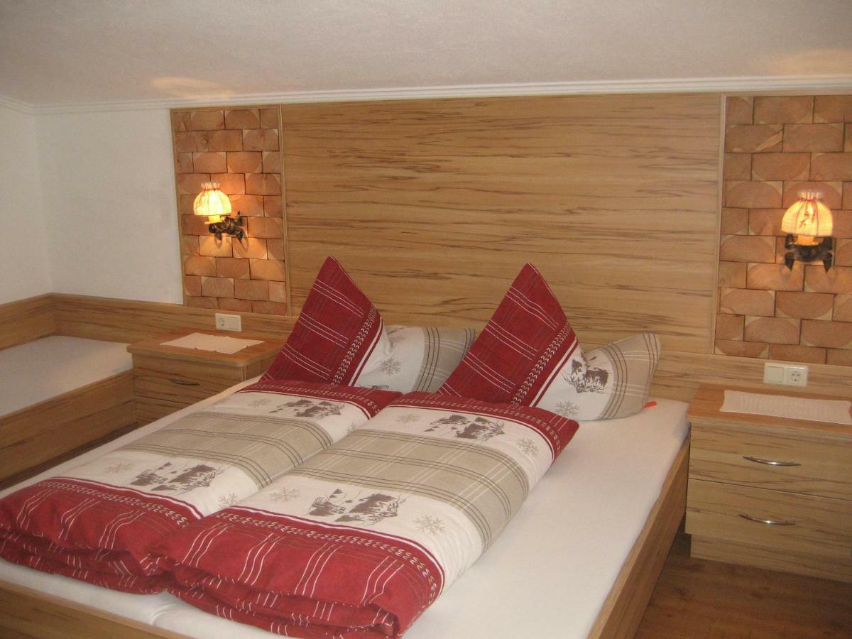 Ban Kneissl'S Appartement Umhausen Buitenkant foto